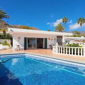 Detached Villa, Private Pool Only 10 Minutes Cristianos , Valle de San Lorenzo Espagne